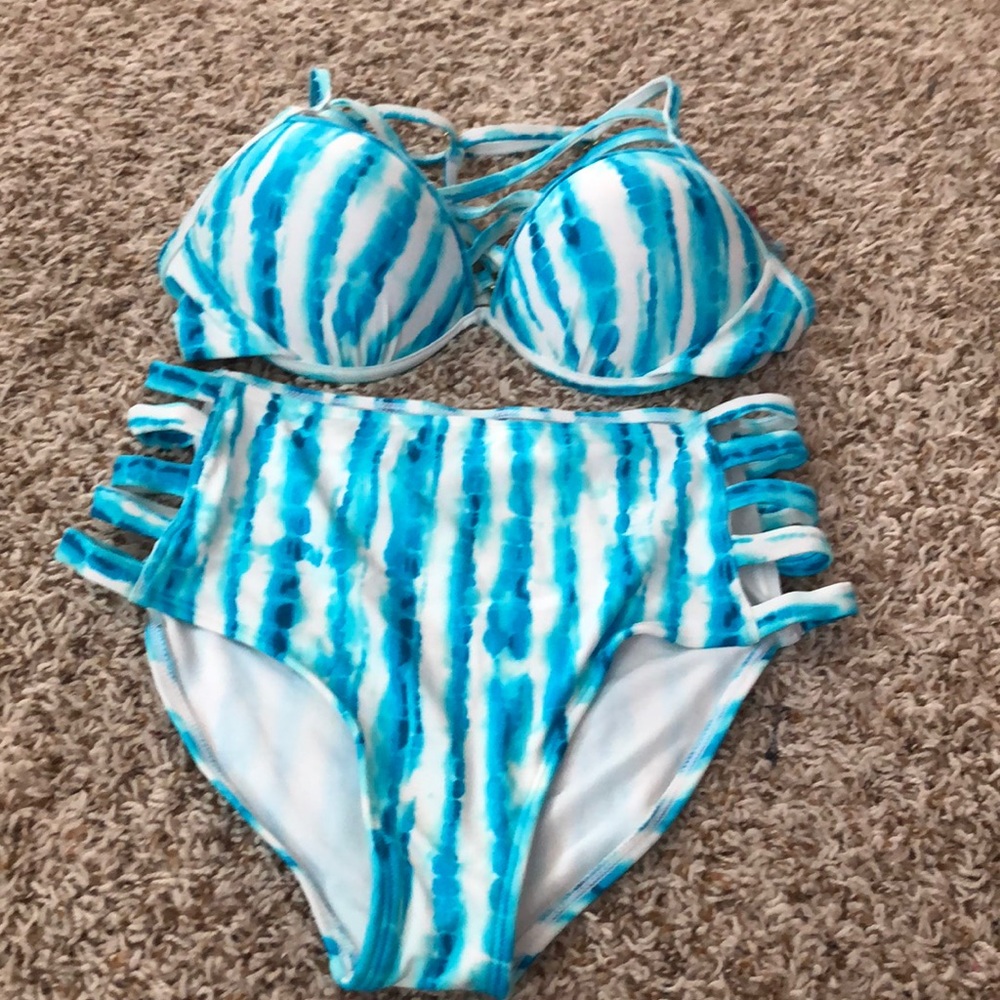 Bathing suit